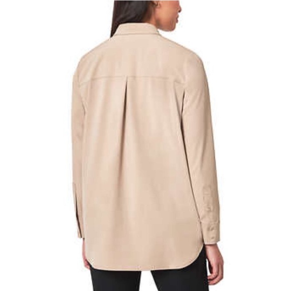 L/XXL: Modern Ambition Travel Shirt - Picture 6 of 14